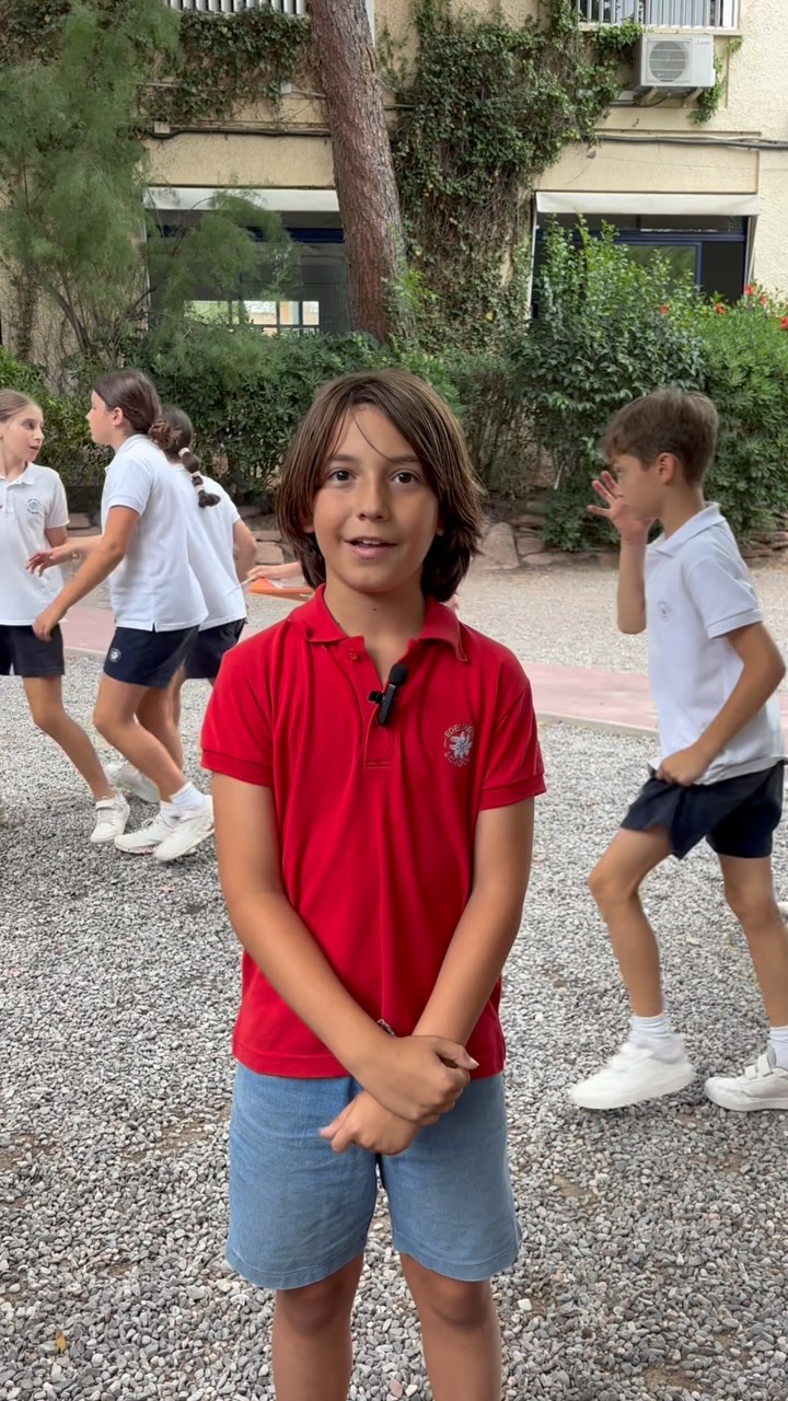 No queda nada para comenzar el mes de julio y antes de acabar el cole, preguntamos a nuestros niños y niñas sobre este curso que ha pasado y el verano que les espera ¿Quieres oír sus respuestas? 

¡Feliz verano en familia a todos! ☀️

#EdelweissSchool #colegioprivadovalencia #Feelslikehome #colegiofamiliar #colegiobilingüevalencia