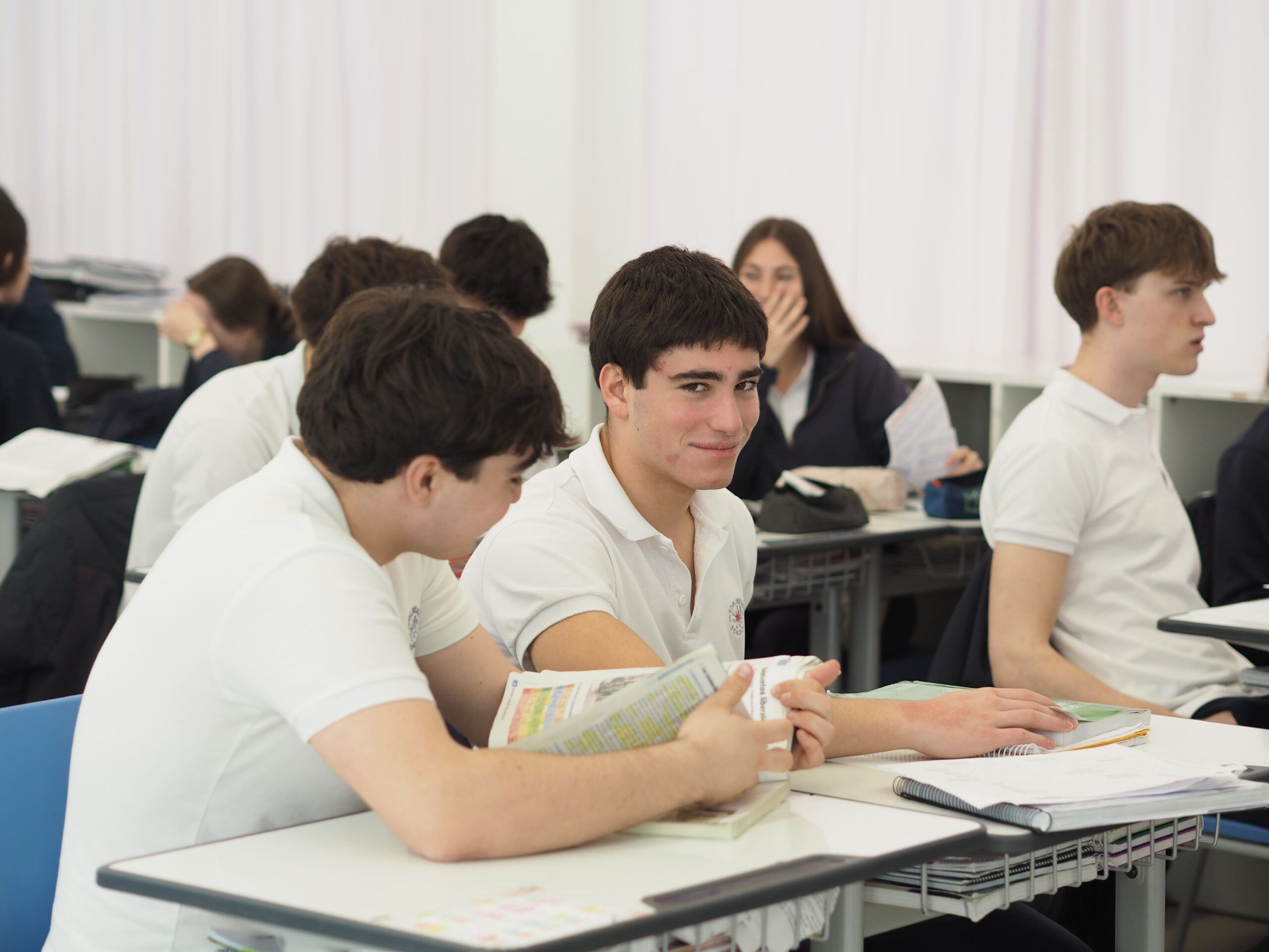bachiller edelweiss school